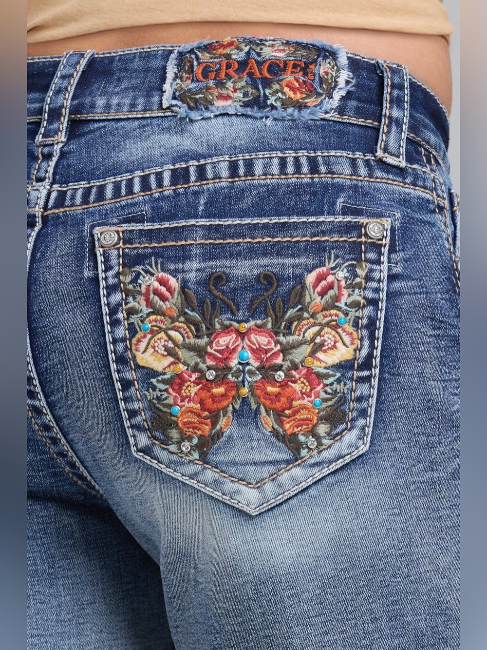 Grace Denim Stud and Butterfly Embroidered Short - Picture 4 of 6